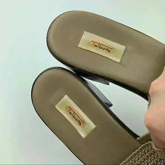 Talbots womens sandals 11 taupe 80s 90s vintage square toe slides coastal granny - Picture 11 of 13